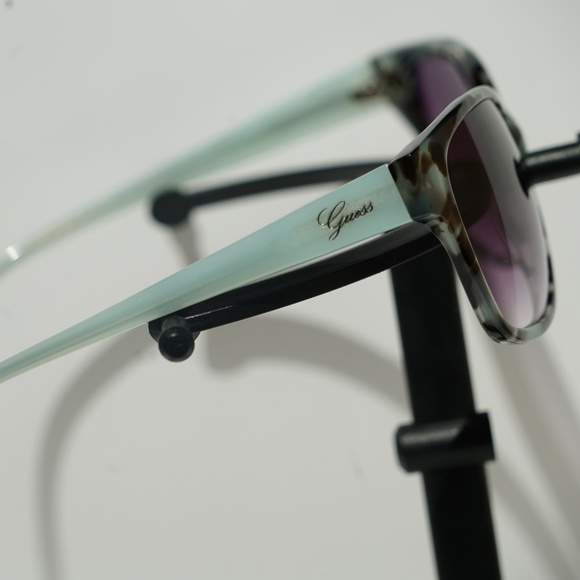 GUESS TORTOISE SUNGLASSES ON SALE NOW